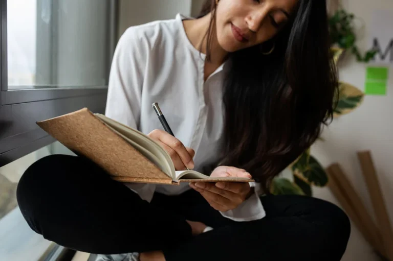 The Hidden Benefits of Journaling Daily